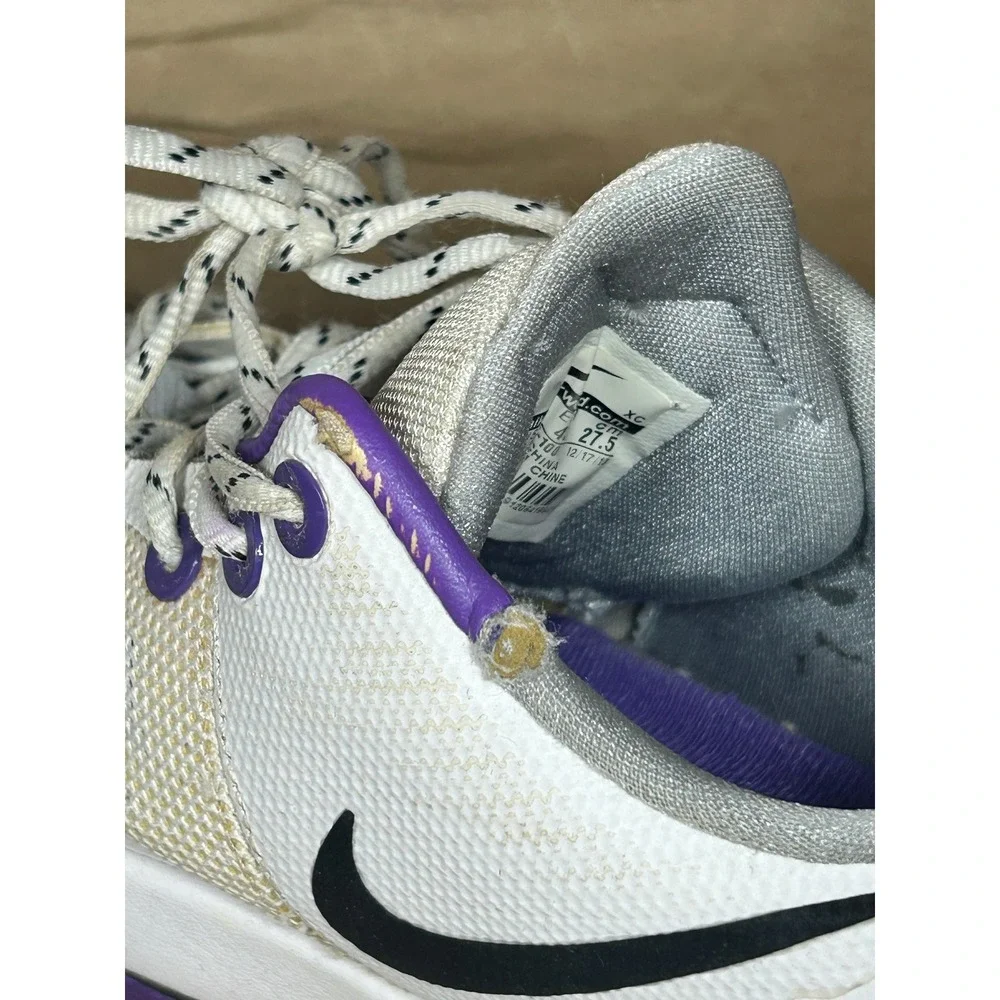 Nike Kobe Venomenon 4 Men 9.5 White Purple Black Basketball Shoes 635578-100